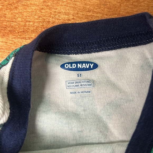 Old navy toddler 5T dinosaur pajamas, GUC - Picture 3 of 3